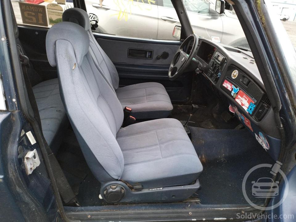 YS3AR36J6J3021407 Saab 900 1988 Blue 2.0L 4