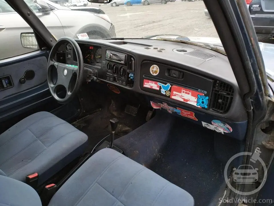 YS3AR36J6J3021407 Saab 900 1988 Blue 2.0L 4