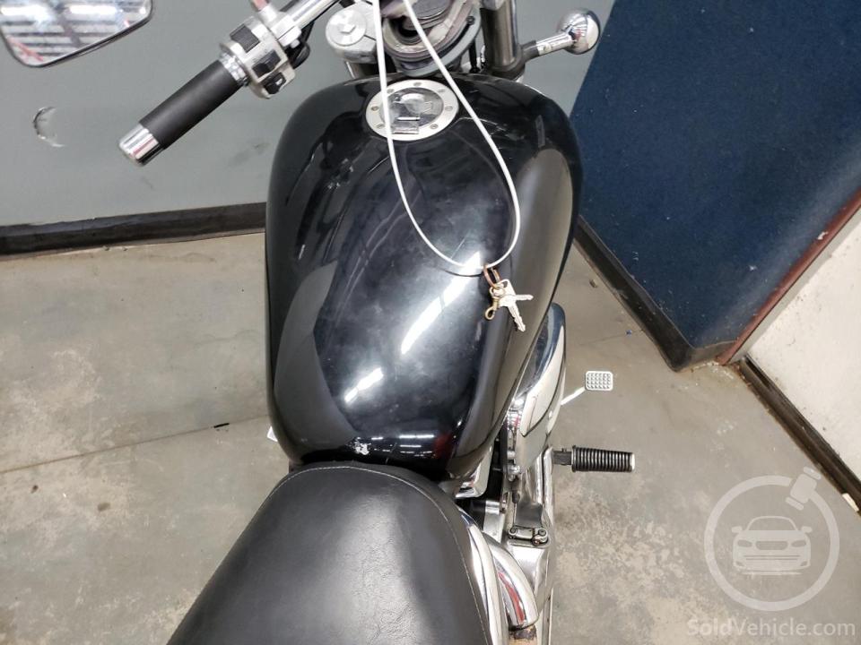 JS1VS53A122100563 Suzuki Cyc Vz/Vzr 2002 Black