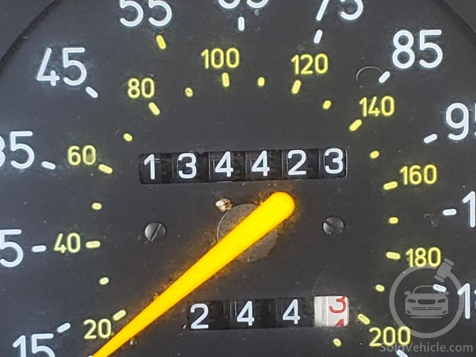 YS3AK36E5N2016038 Saab 900 Base 1992 Silver 2.1L 4